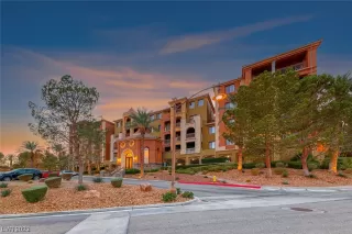 Photo #4: 2491922 Listing 