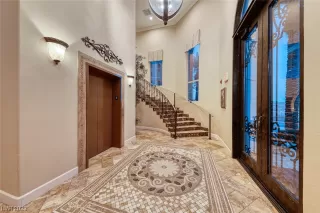 Photo #6: 2491922 Listing 