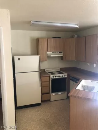 Photo #1: 2491963 Listing