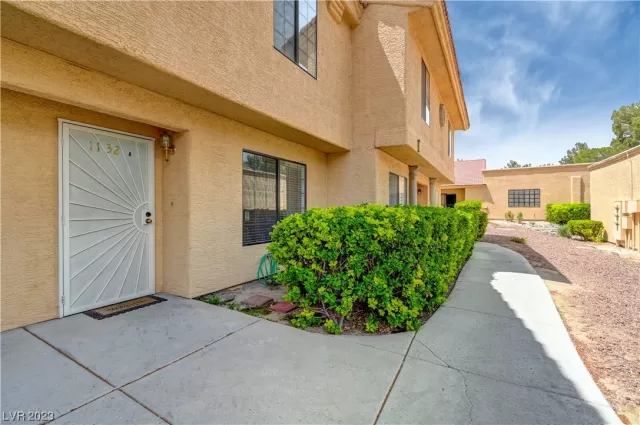 MLS: 2491985 Condo For Sale