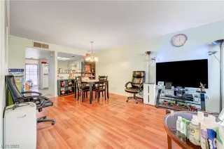 Photo #1: 2491985 Listing