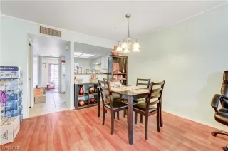 Photo #5: 2491985 Listing