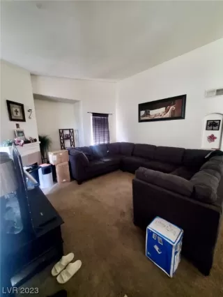 Photo #2: 2492000 Listing