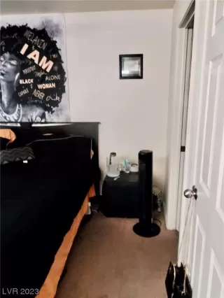 Photo #6: 2492000 Listing