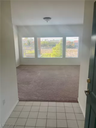 Photo #2: 2492002 Listing 