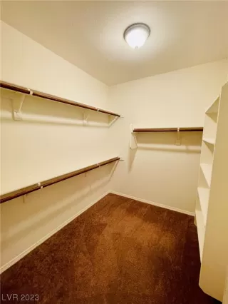 Photo #6: 2492002 Listing 