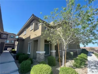 Photo #3: 2492015 Listing 