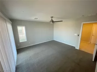 Photo #5: 2492015 Listing 