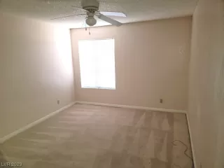 Photo #6: 2492039 Listing 