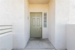 Photo #2: 2492053 Listing 