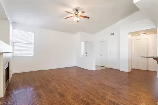 Photo #6: 2492053 Listing 