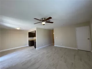 Photo #3: 2492081 Listing 