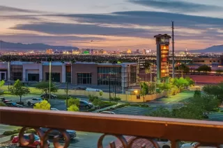 Photo #6: 2492103 Listing 