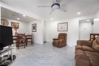 Photo #2: 2492150 Listing 