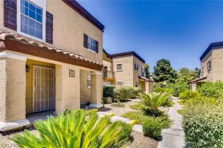 Photo #1: 2492156 Listing 