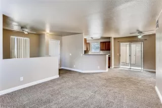 Photo #5: 2492156 Listing 