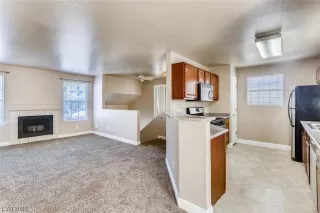 Photo #6: 2492156 Listing 