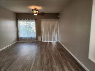 Photo #2: 2492159 Listing 