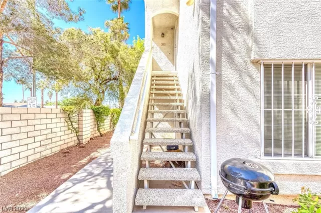 MLS: 2492181 Condo For Sale