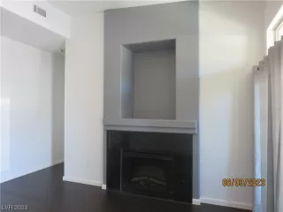 Photo #3: 2492213 Listing 