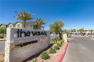 Photo #3: 2492236 Listing