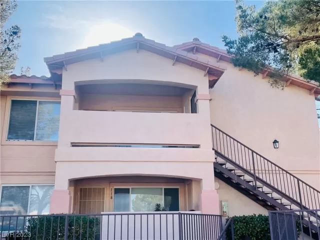 MLS: 2492281 Condo For Sale