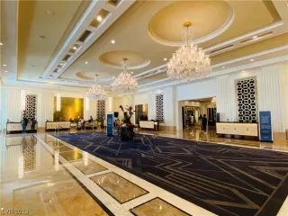 Photo #2: 2492300 Listing