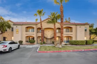 Photo #1: 2492301 Listing