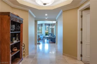 Photo #5: 2492330 Listing 