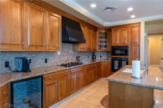 Photo #6: 2492330 Listing 