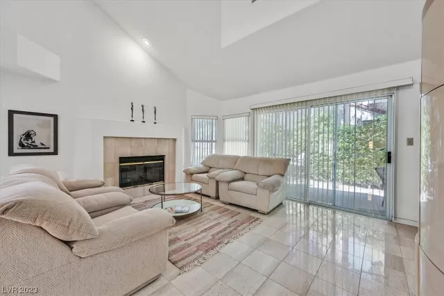 MLS: 2492376 Condo For Sale