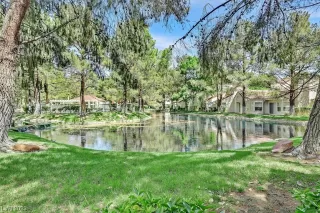 Photo #3: 2492376 Listing 