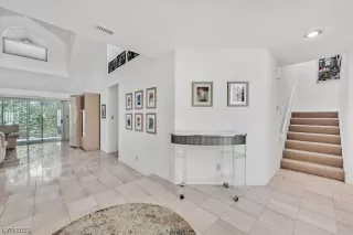 Photo #5: 2492376 Listing 