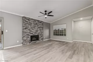 Photo #4: 2492385 Listing