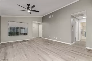 Photo #5: 2492385 Listing