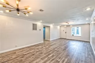 Photo #4: 2492392 Listing 