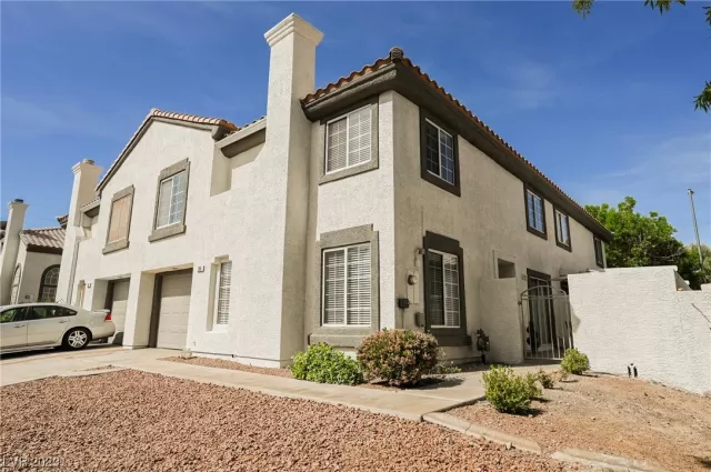 MLS: 2492395 Condo For Sale