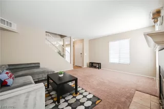 Photo #5: 2492395 Listing 