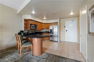 Photo #4: 2492414 Listing