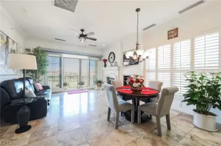 Photo #6: 2492455 Listing