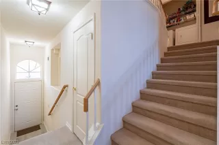 Photo #3: 2492478 Listing