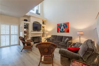 Photo #6: 2492478 Listing