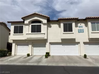 Photo #2: 2492508 Listing