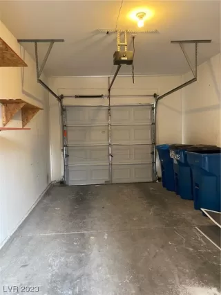 Photo #5: 2492508 Listing