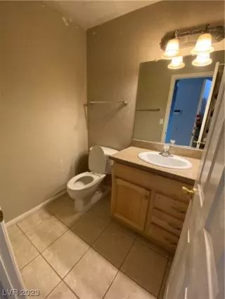 Photo #3: 2492511 Listing 