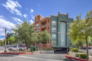 Photo #2: 2492527 Listing