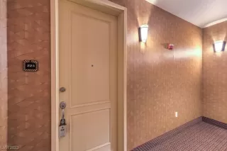 Photo #4: 2492527 Listing