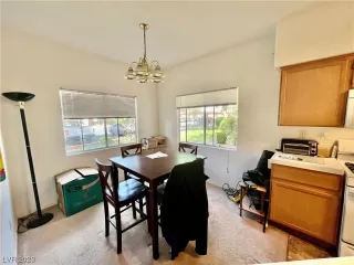 Photo #5: 2492537 Listing 