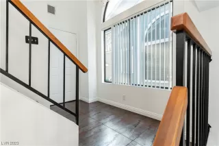 Photo #3: 2492544 Listing