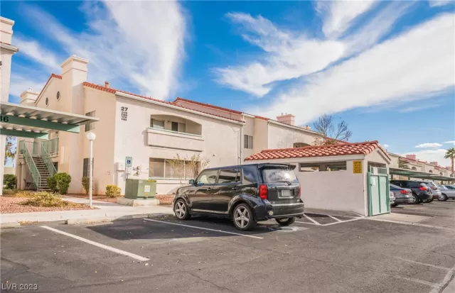 MLS: 2492554 Condo For Sale